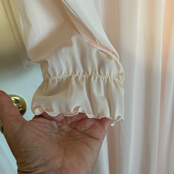Shadowline Soft Pink Lace Trim Robe and Nightgown Set. Size S.  Vintage. - Picture 10 of 12